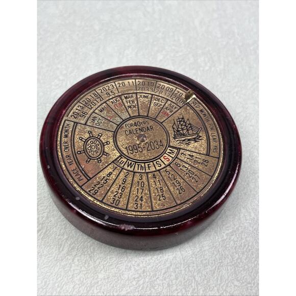 Vintage Marble and Brass 40 Year Perpetual Calendar 1995-2034 Nautical Theme - Picture 4 of 5